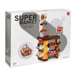 Супермаркет с кошница за пазаруване и аксесоари