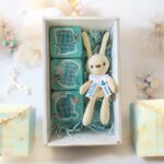 Подаръчен комплект за бебе момче - Меко зайче с надпис - Image 2